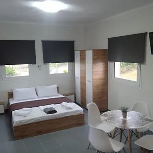 Athitos Cozy Apartment