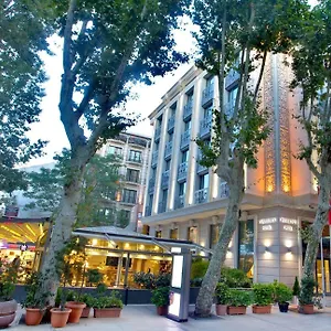 pierre-loti-hotel.istanbul-turkeyhotels.com/