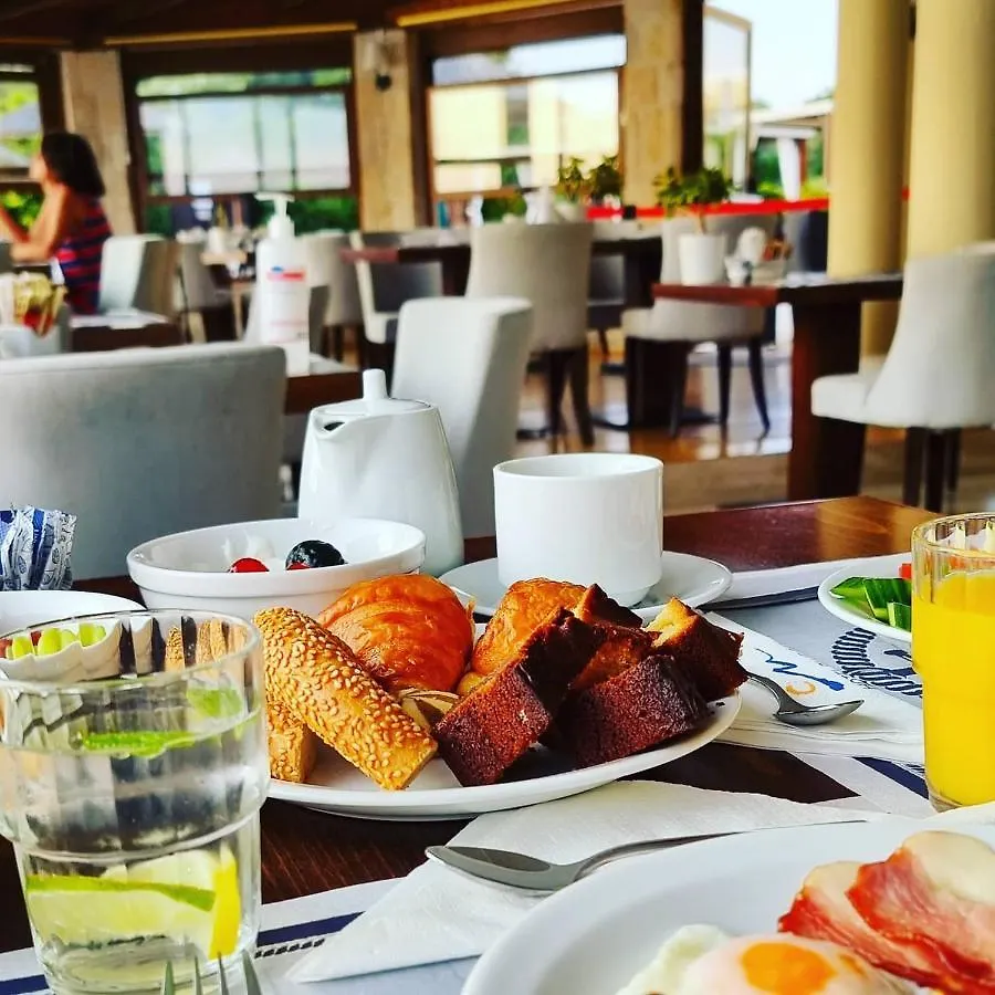 Blue Bay Halkidiki Hotel Afytos 4*,